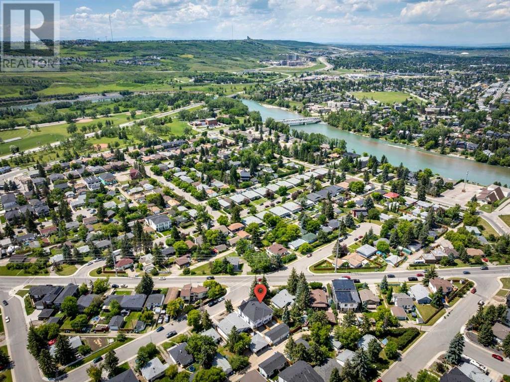 Single Family House for Sale in   Avenue NW Montgomery Calgary 