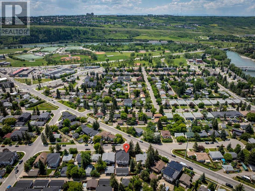 Single Family House for Sale in   Avenue NW Montgomery Calgary 