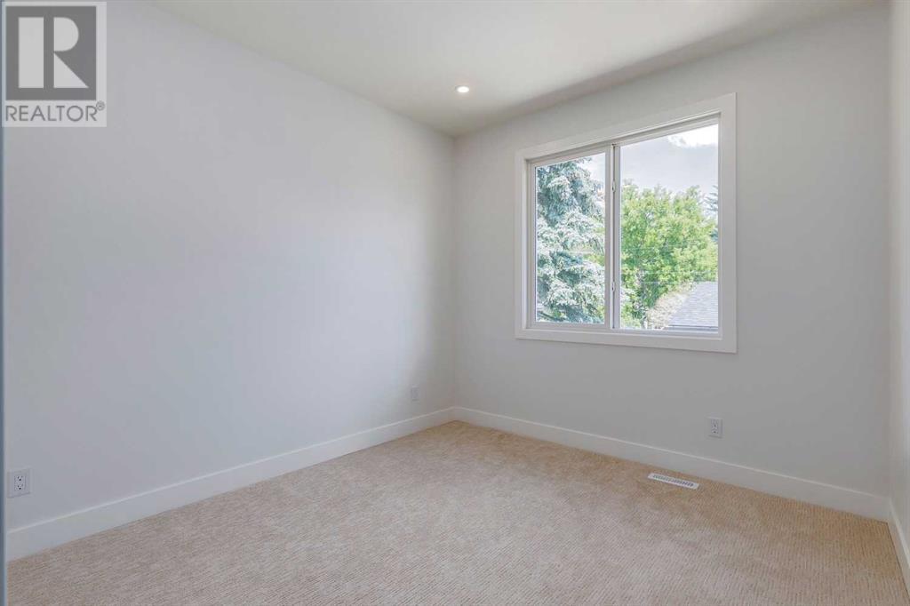 Single Family House for Sale in   Avenue NW Montgomery Calgary 