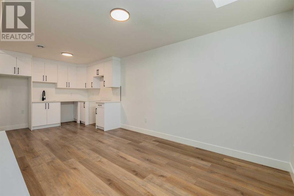 Single Family House for Sale in   Avenue NW Montgomery Calgary 