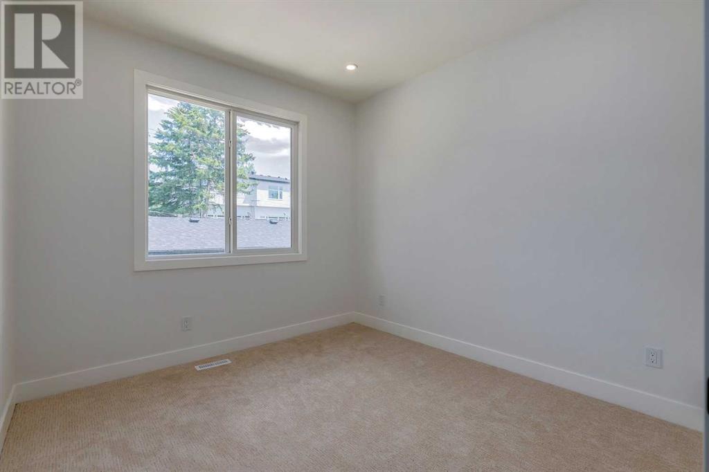 Single Family House for Sale in   Avenue NW Montgomery Calgary 