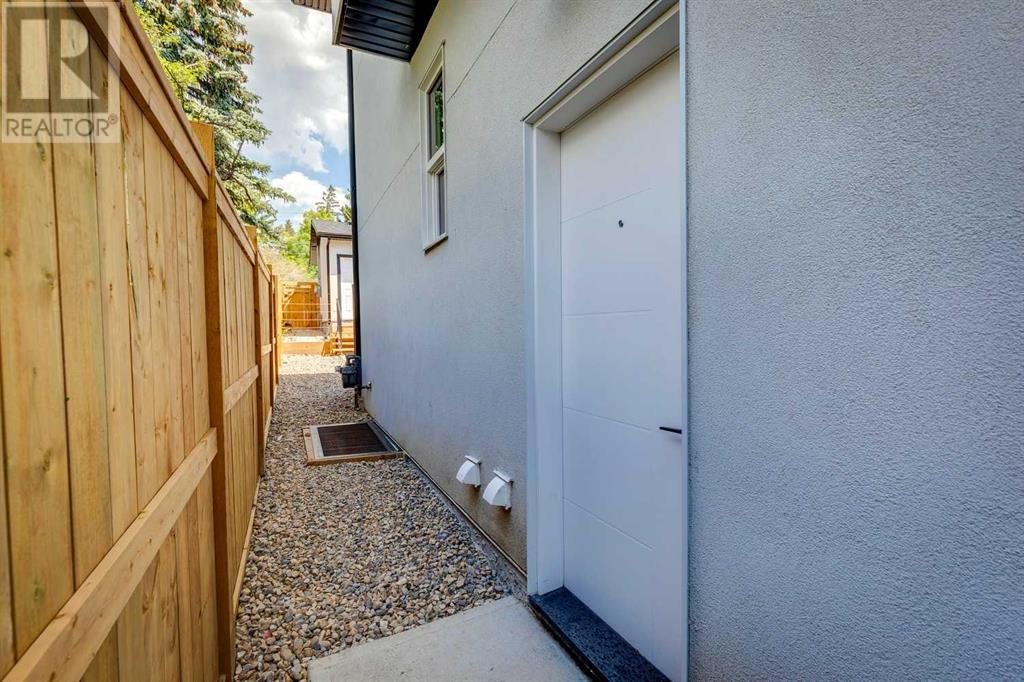 Single Family House for Sale in   Avenue NW Montgomery Calgary 