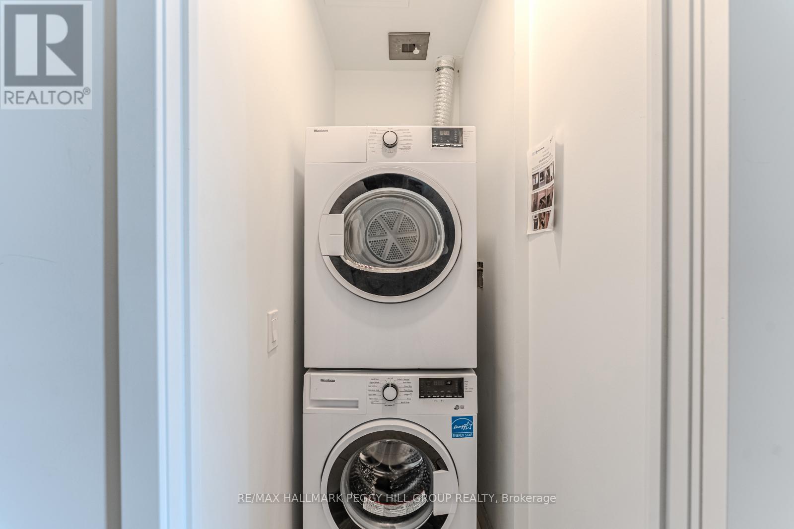 Photo 10 of Ph 05 5 Buttermill Avenue, Vaughan ON