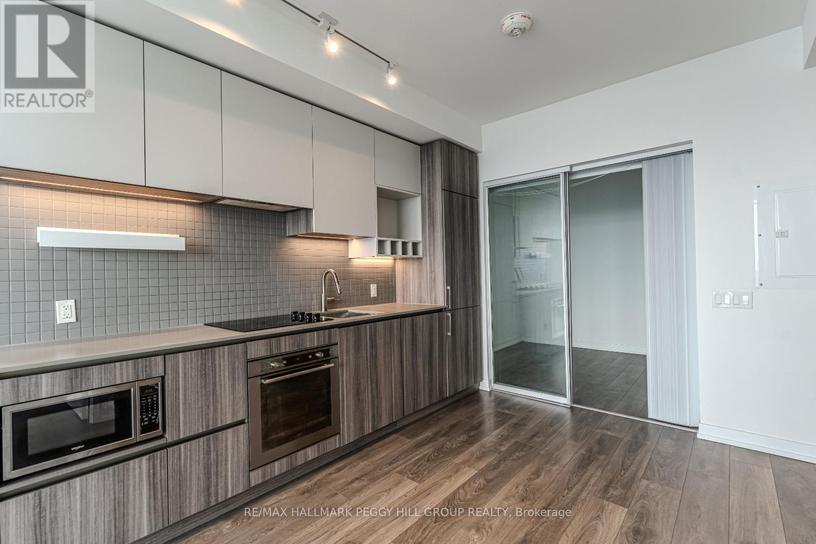 Photo 2 of Ph 05 5 Buttermill Avenue, Vaughan ON