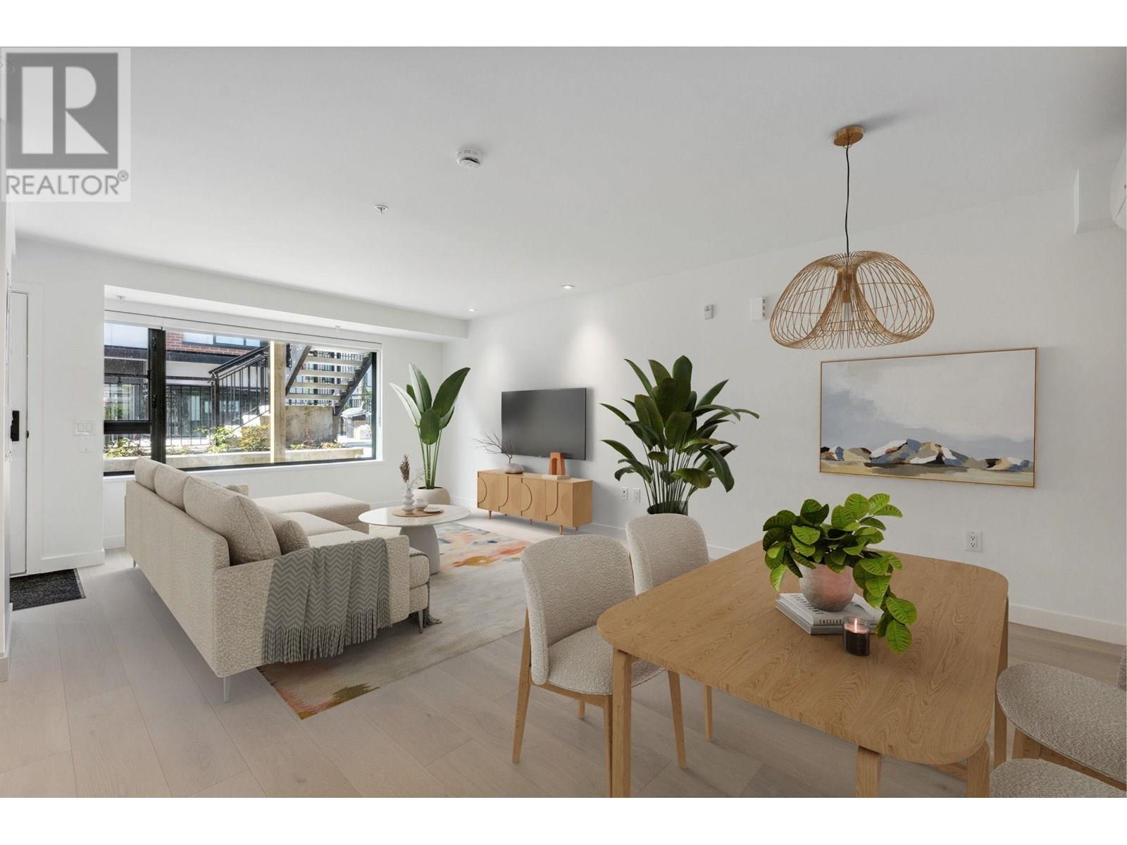 Photo 1 of 121 471 W 28th Avenue, Vancouver BC