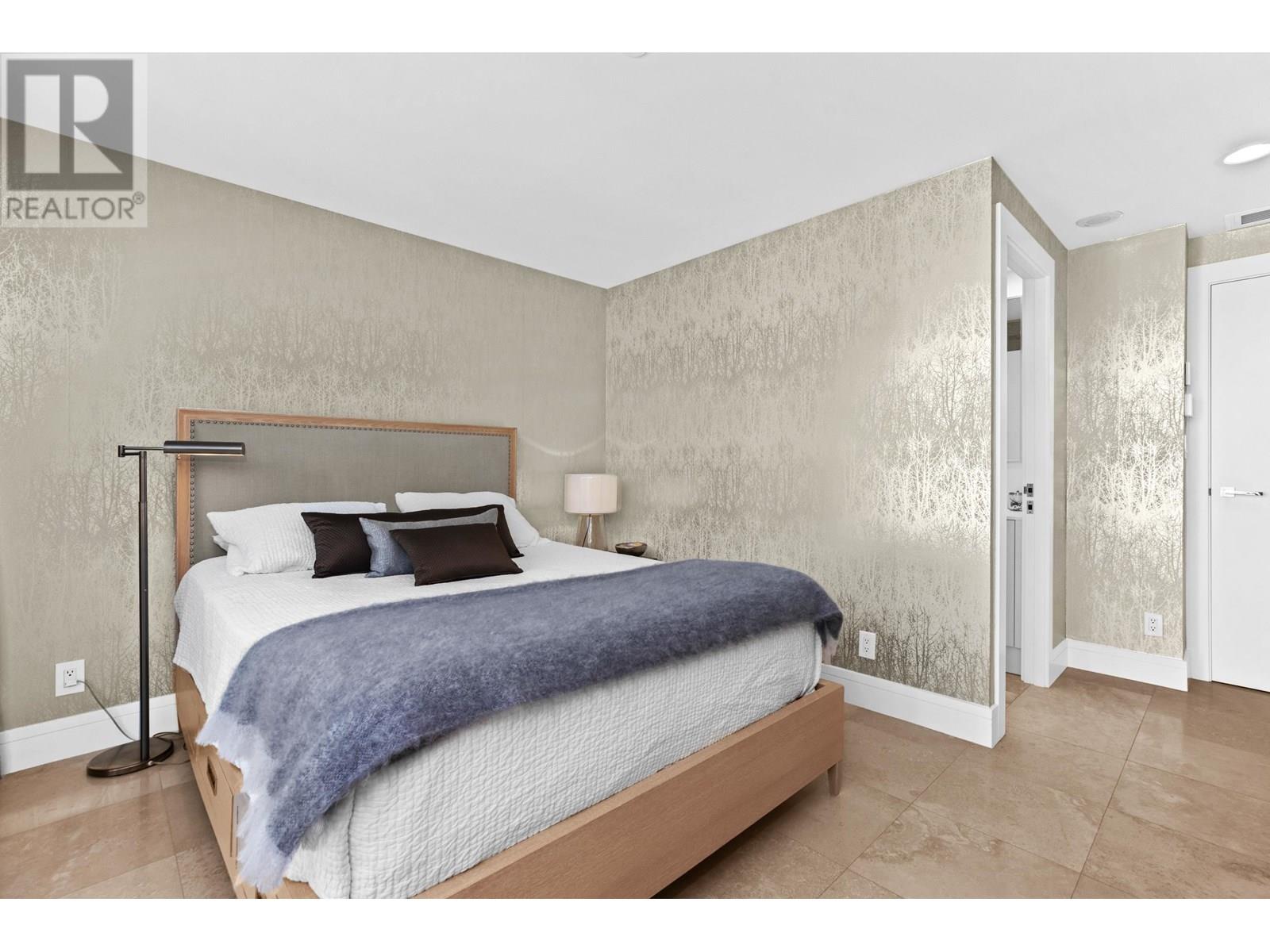Photo 13 of 701 628 Kinghorne Mews, Vancouver BC