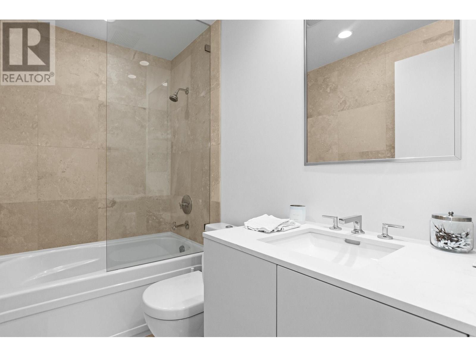 Photo 1 of 701 628 Kinghorne Mews, Vancouver BC