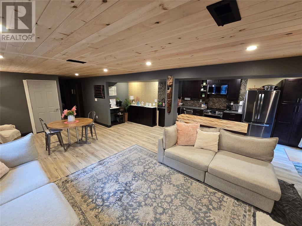 Photo 8 of 1222 Reaume Road, Lasalle ON