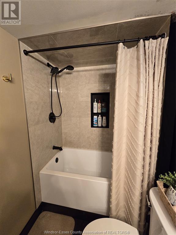 Photo 2 of 1222 Reaume Road, Lasalle ON