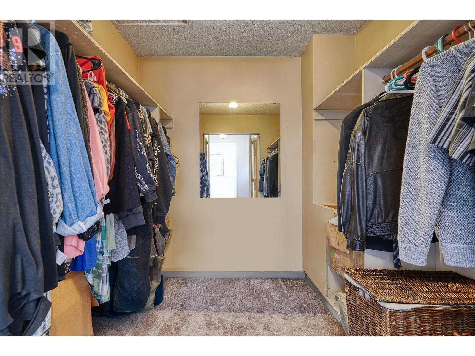 Photo 4 of 496 Glenbrook Drive, New Westminster BC
