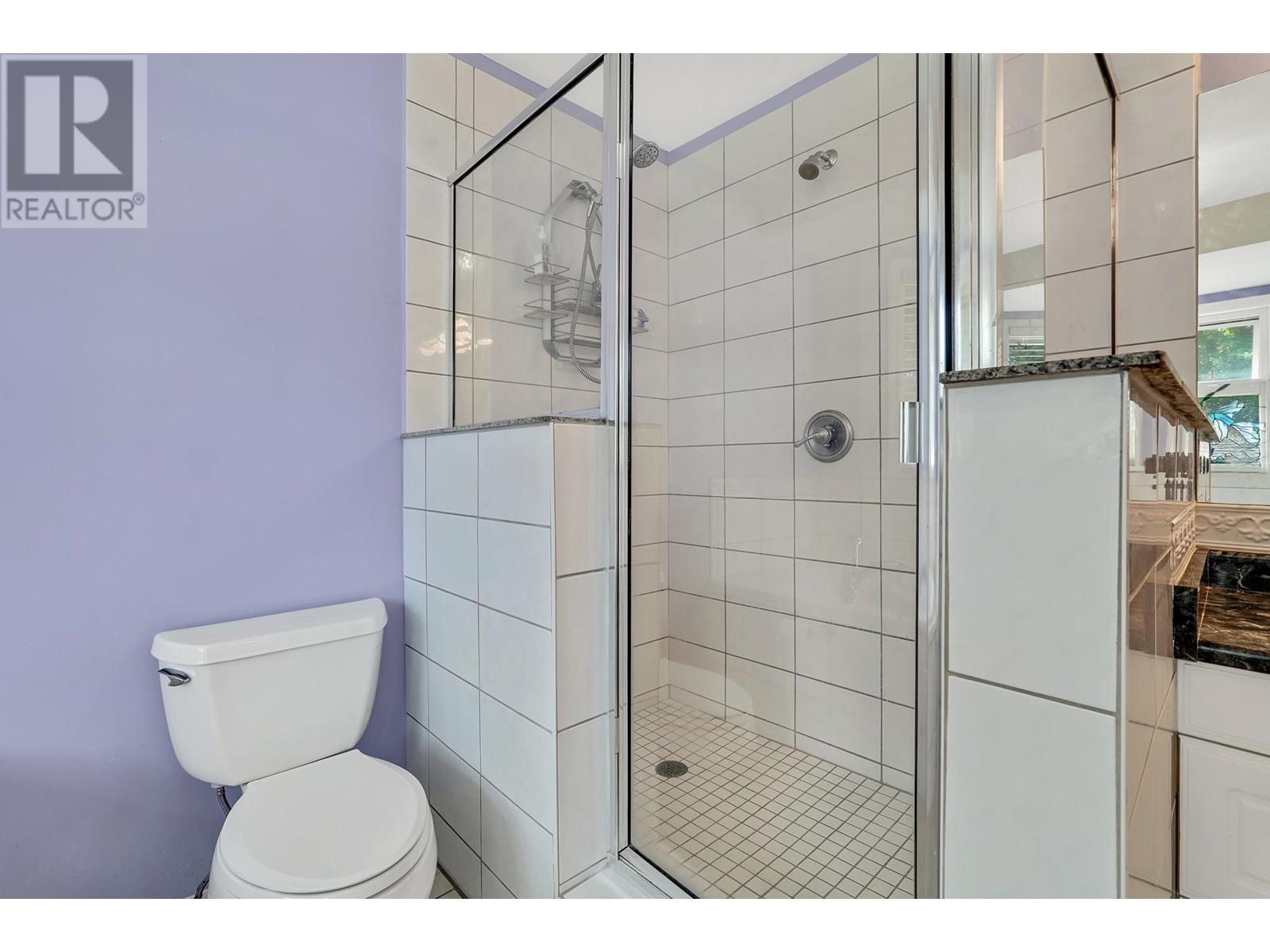 Photo 25 of 496 Glenbrook Drive, New Westminster BC