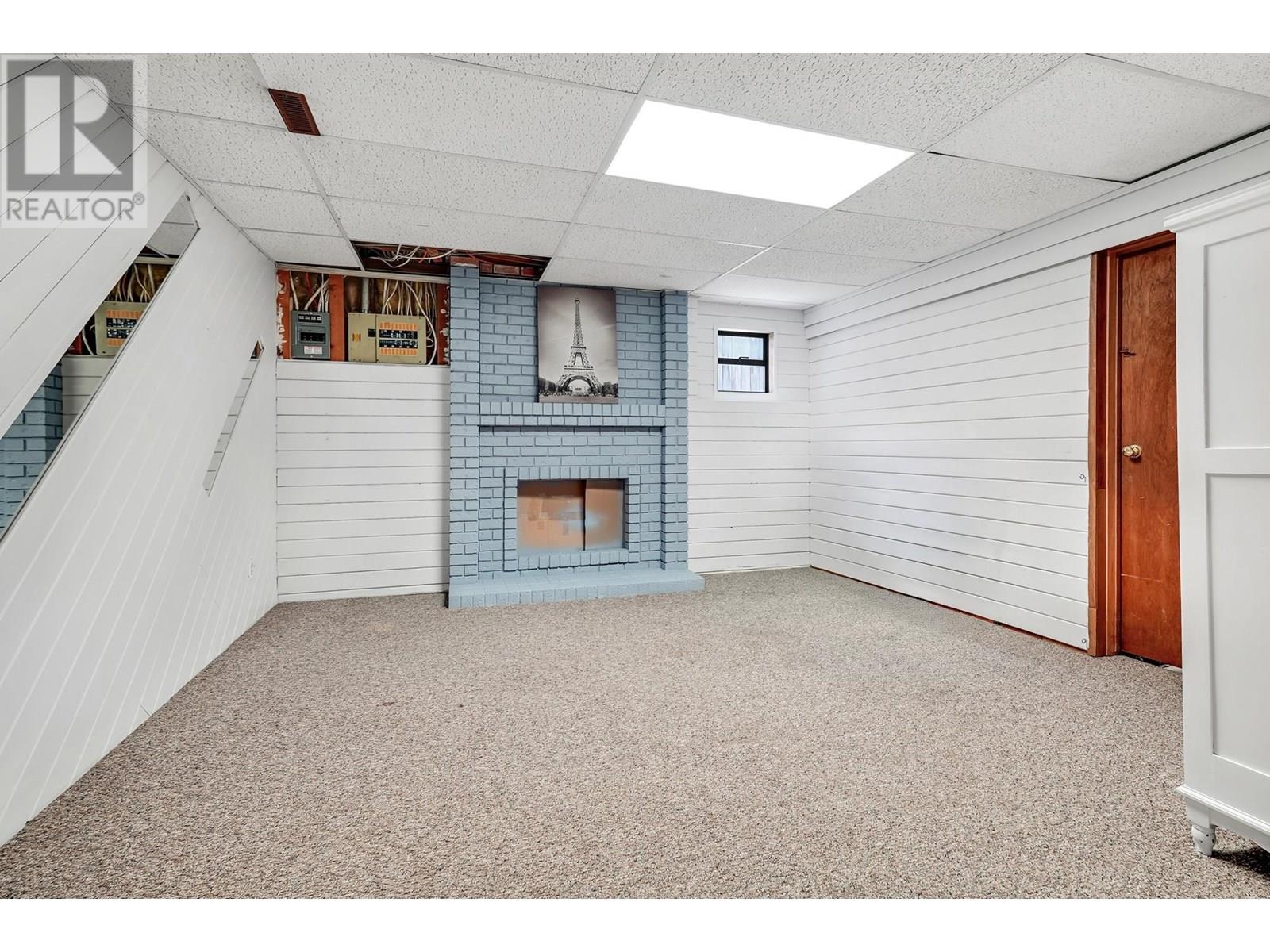 Photo 5 of 496 Glenbrook Drive, New Westminster BC