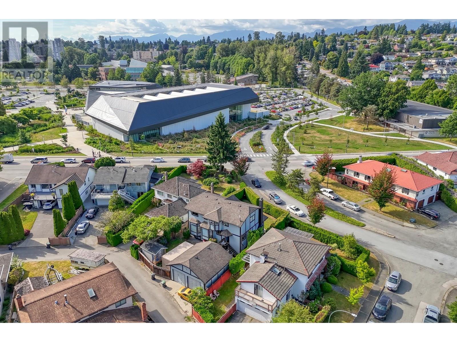 Photo 16 of 496 Glenbrook Drive, New Westminster BC