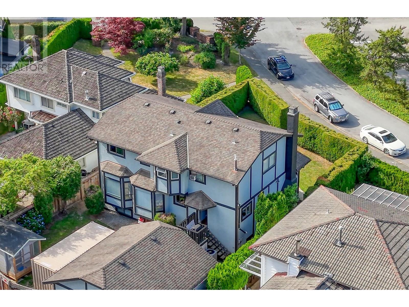 Photo 35 of 496 Glenbrook Drive, New Westminster BC