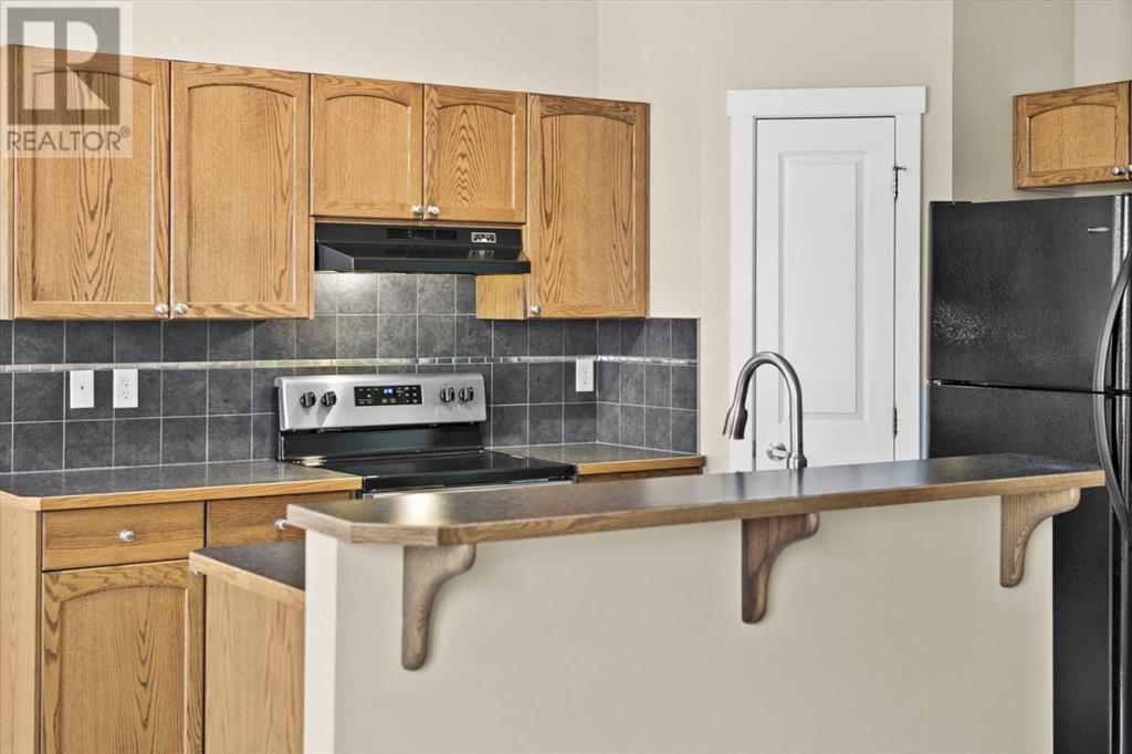 Single Family House for Sale in  Rockyspring Grove NW Rocky Ridge Calgary 