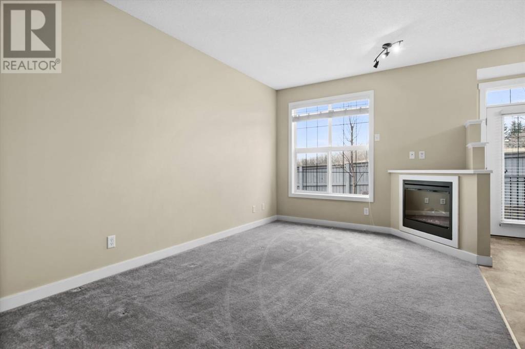 Single Family House for Sale in  Rockyspring Grove NW Rocky Ridge Calgary 