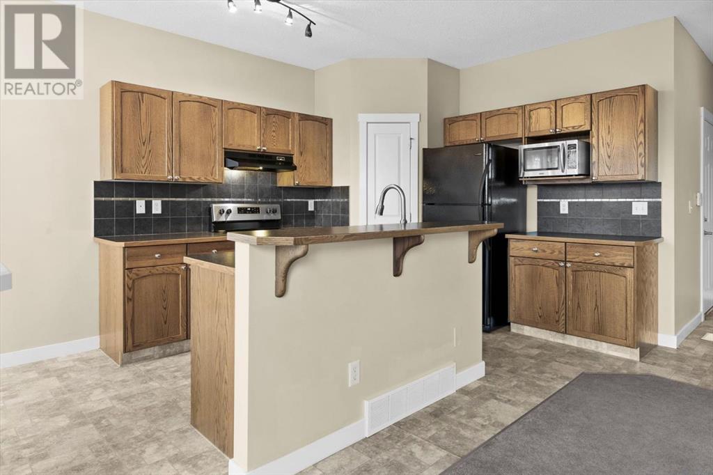 Single Family House for Sale in  Rockyspring Grove NW Rocky Ridge Calgary 