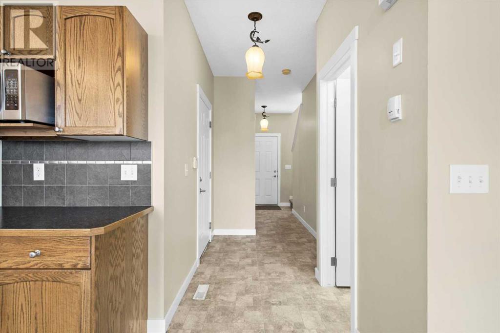 Single Family House for Sale in  Rockyspring Grove NW Rocky Ridge Calgary 