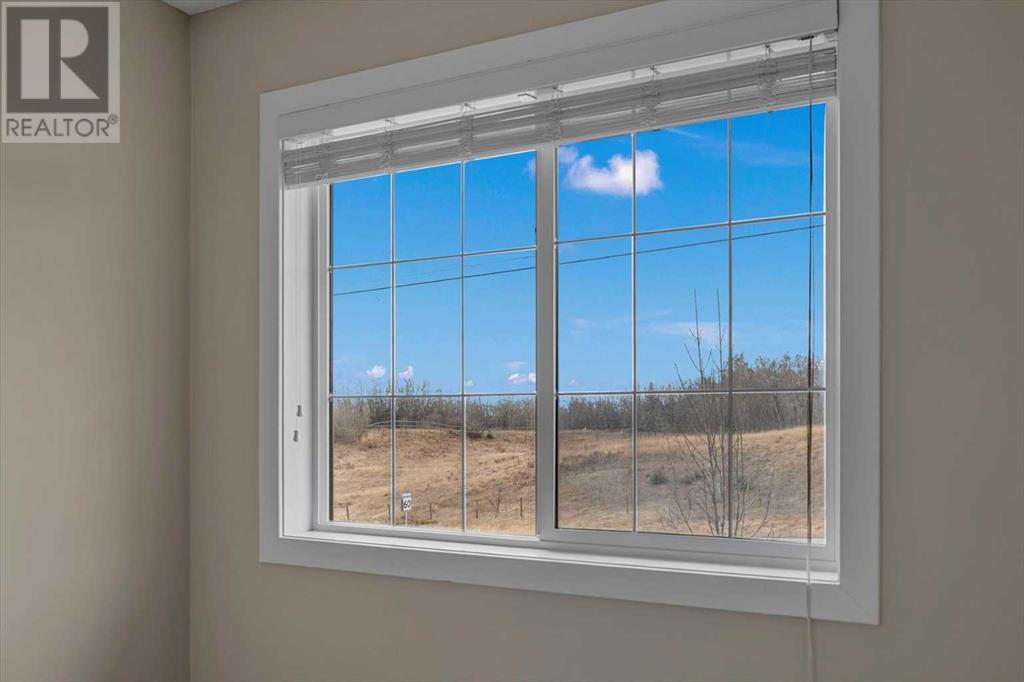 Single Family House for Sale in  Rockyspring Grove NW Rocky Ridge Calgary 