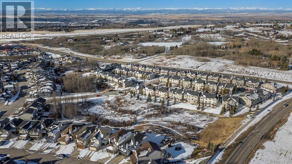 Single Family House for Sale in  Rockyspring Grove NW Rocky Ridge Calgary 