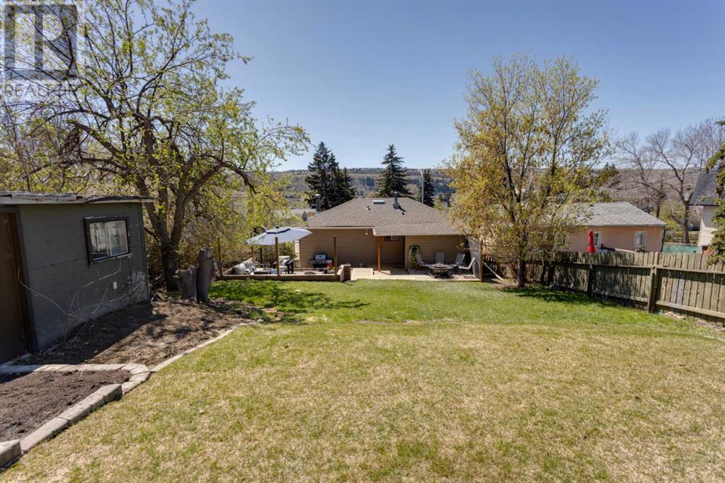 Single Family House Bungalow for Sale in   Avenue NW Montgomery Calgary 