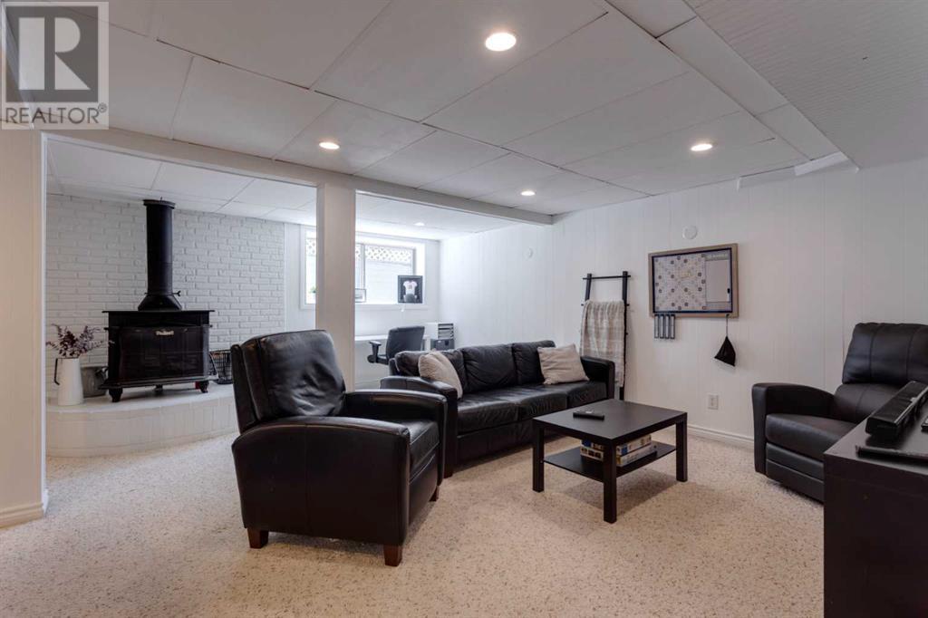 Single Family House Bungalow for Sale in   Avenue NW Montgomery Calgary 