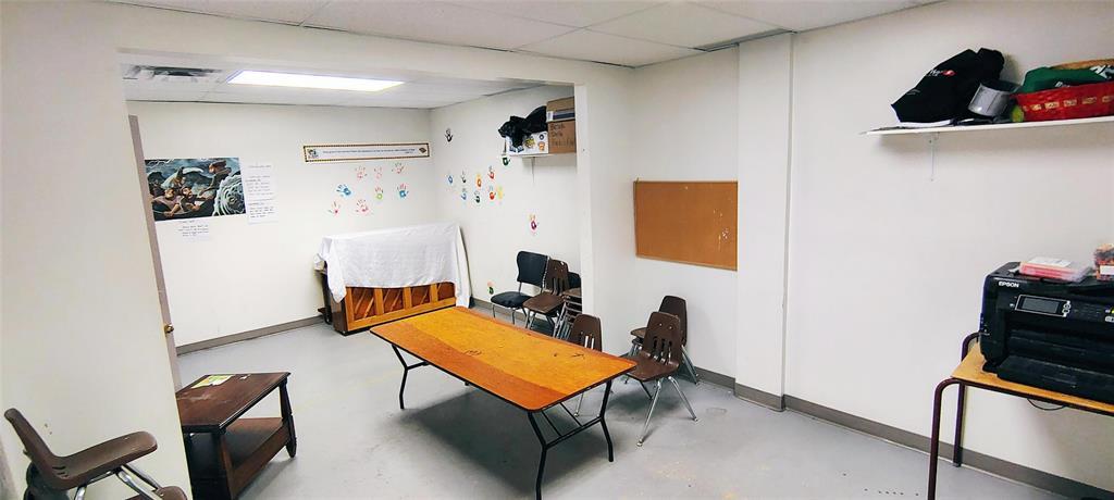 Photo 2 of 2528 King Edward Street, Winnipeg MB