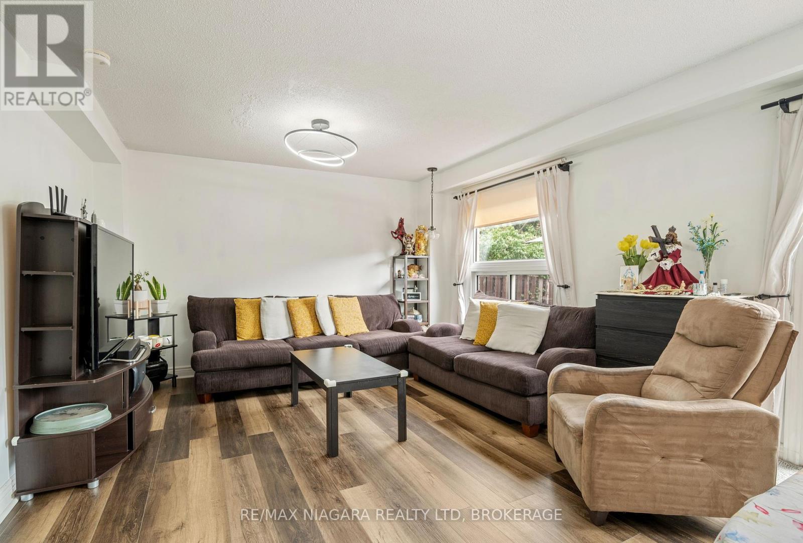 Photo 22 of 14 Bryant Court, Brampton ON