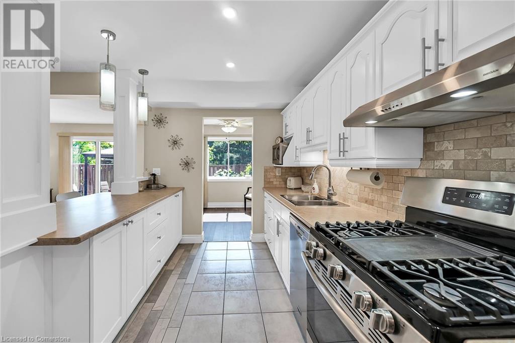 Photo 10 of 11 Queenslea Drive Unit 153, Hamilton ON