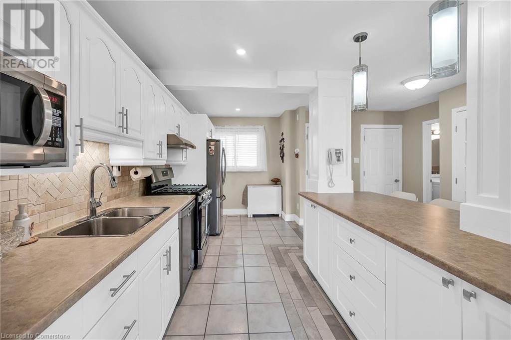 Photo 12 of 11 Queenslea Drive Unit 153, Hamilton ON