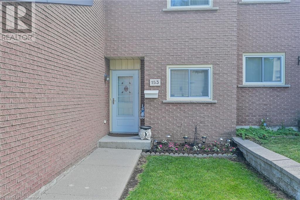 Photo 5 of 11 Queenslea Drive Unit 153, Hamilton ON