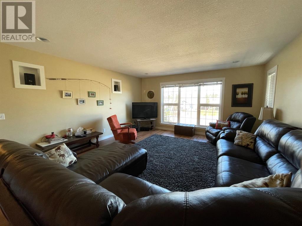 Photo 34 of 503 Makwa Drive, Loon Lake SK