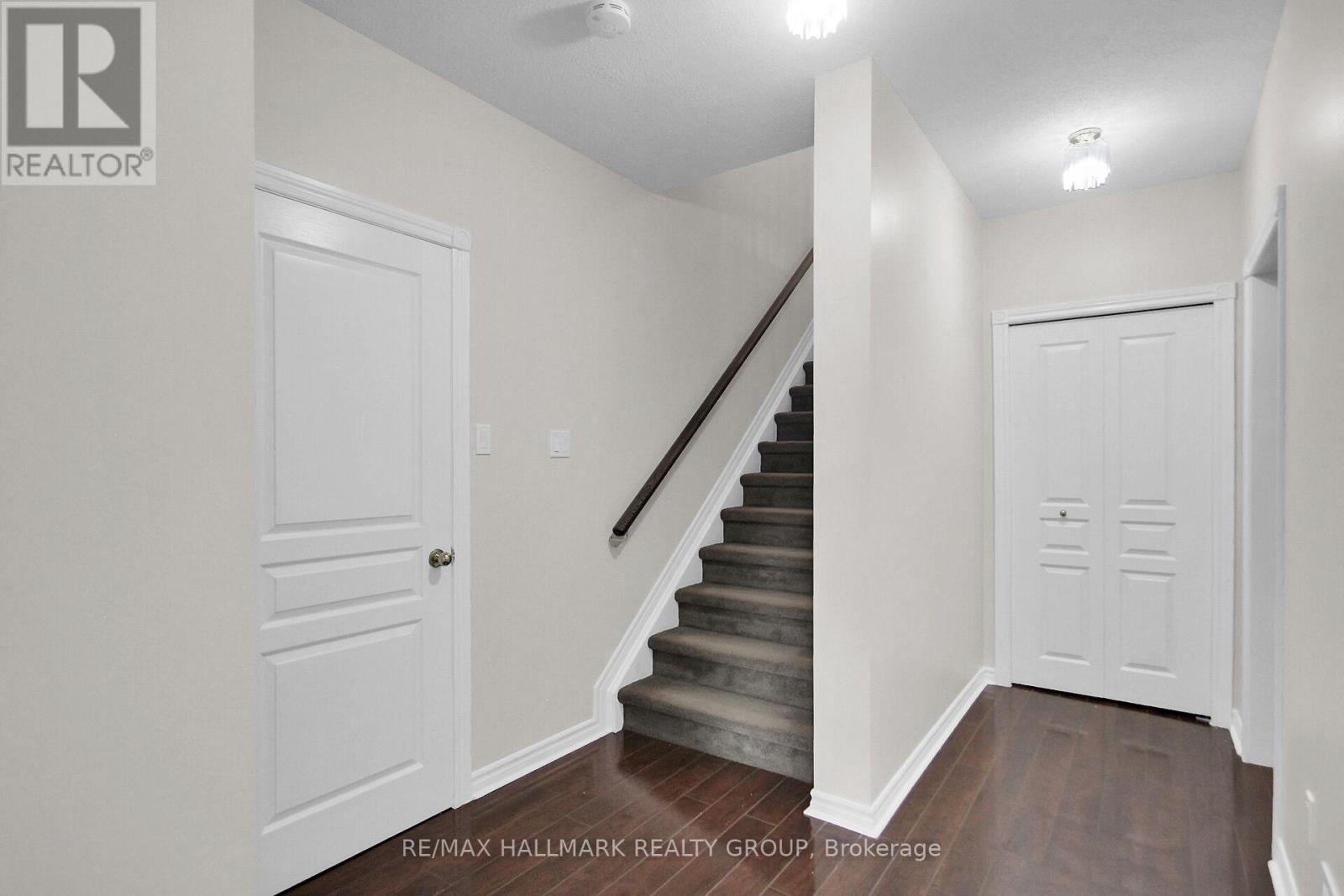 Photo 20 of 5 20 Edenvale Drive, Ottawa ON