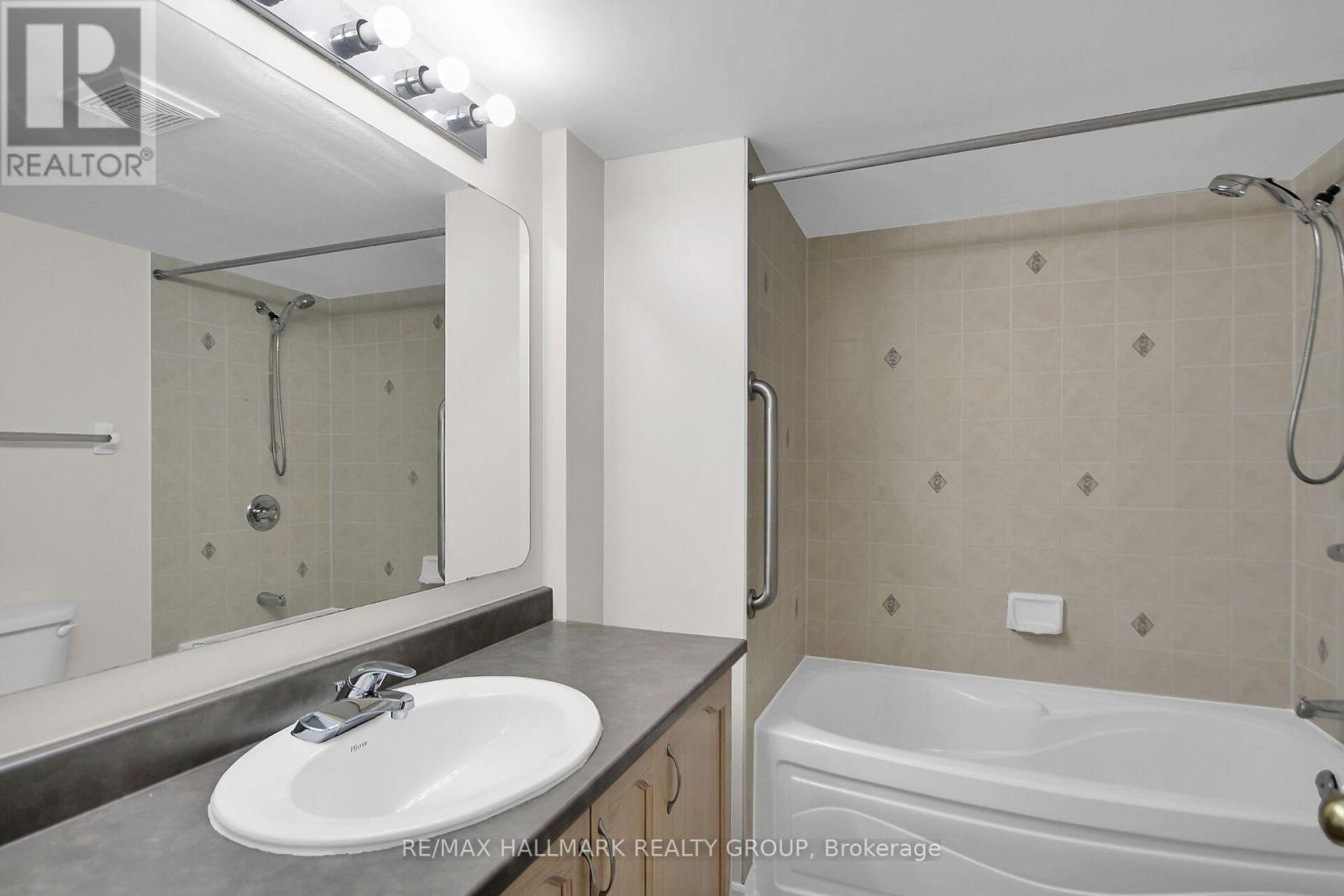 Photo 23 of 5 20 Edenvale Drive, Ottawa ON