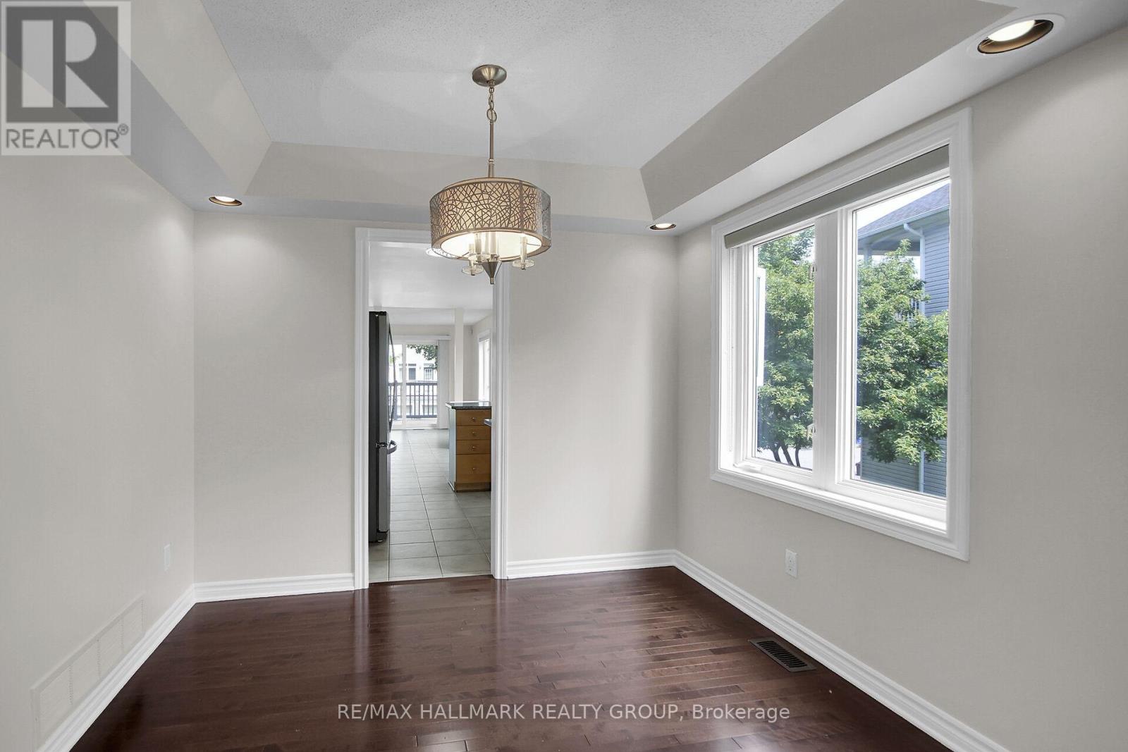 Photo 9 of 5 20 Edenvale Drive, Ottawa ON