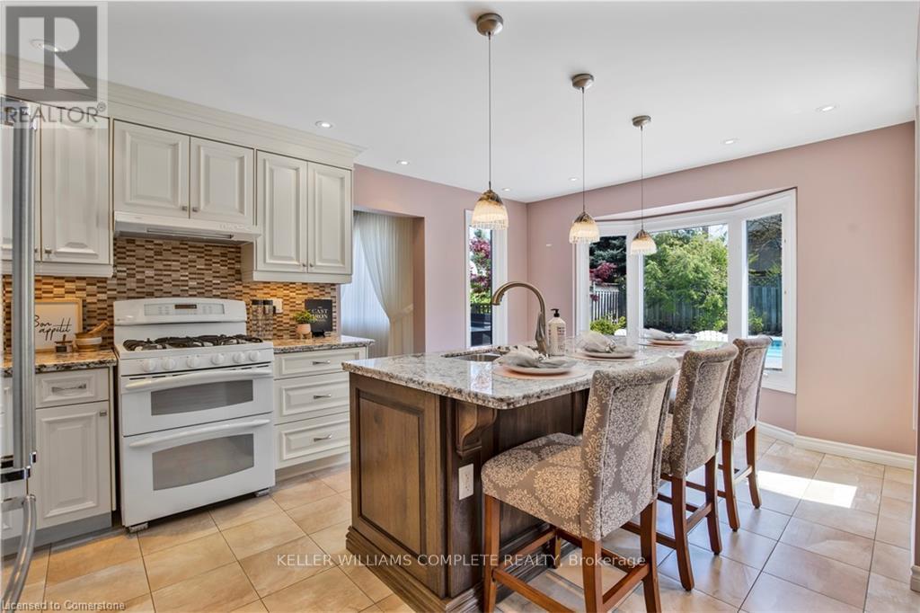 Photo 37 of 106 Maple Drive, Hamilton ON