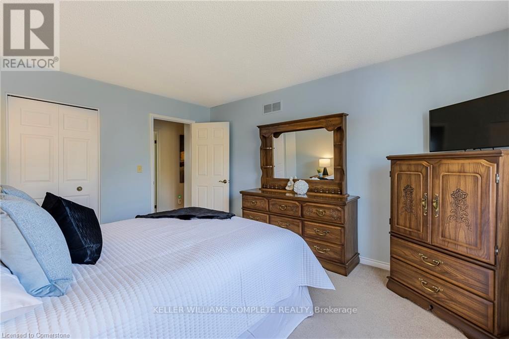 Photo 1 of 106 Maple Drive, Hamilton ON