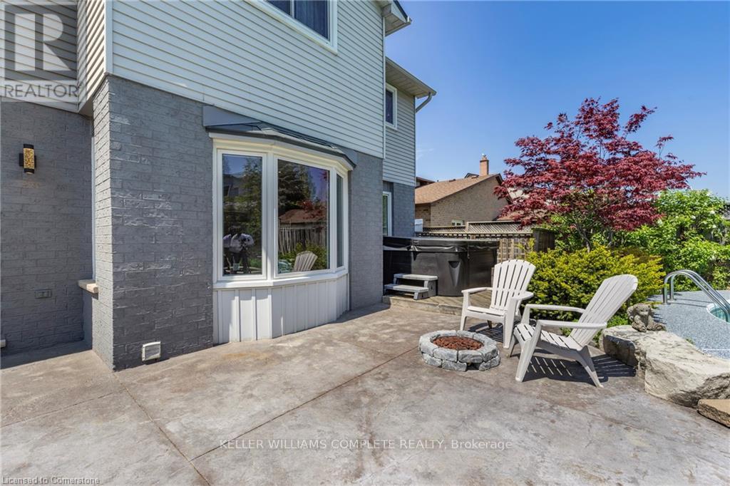 Photo 23 of 106 Maple Drive, Hamilton ON