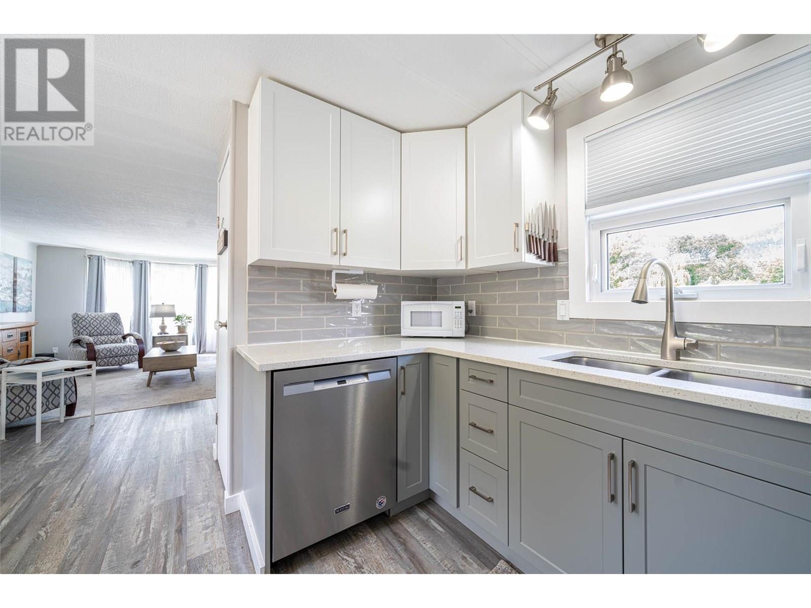 4505 McLean Creek Road Unit# L2, Okanagan Falls