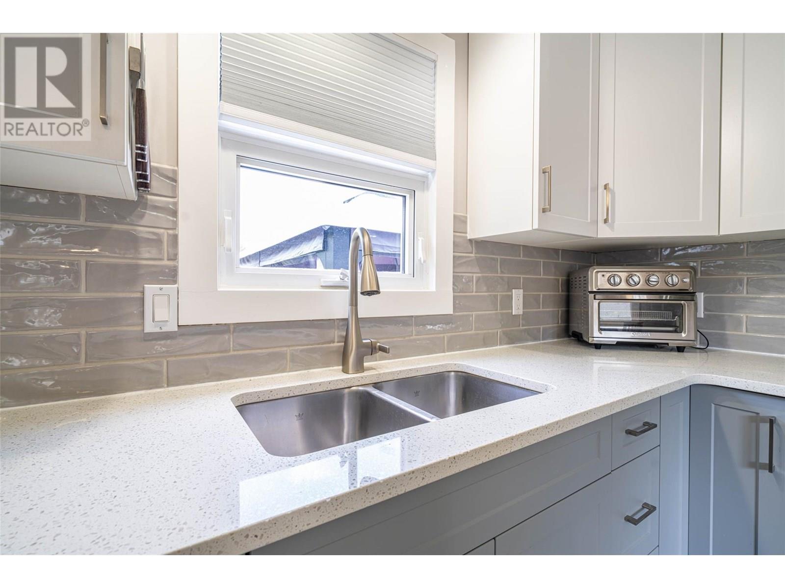 4505 McLean Creek Road Unit# L2, Okanagan Falls