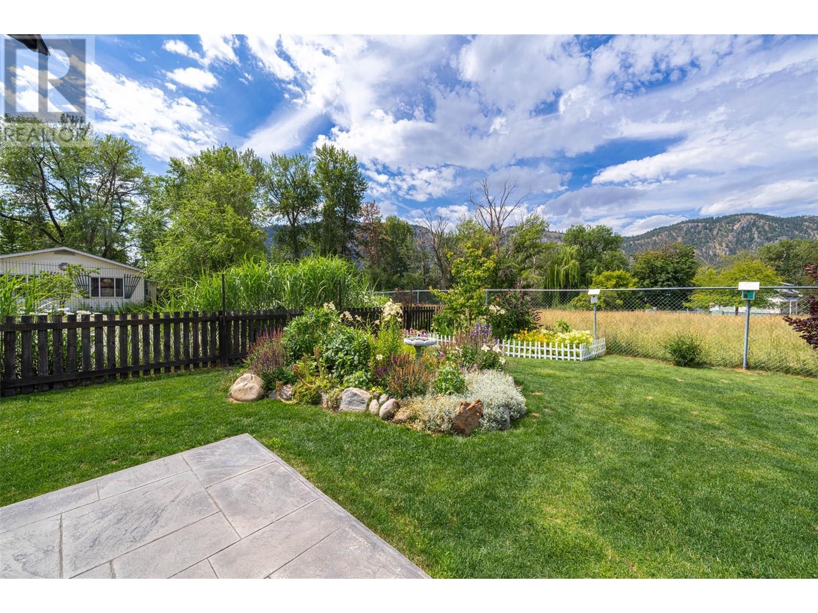 4505 McLean Creek Road Unit# L2, Okanagan Falls