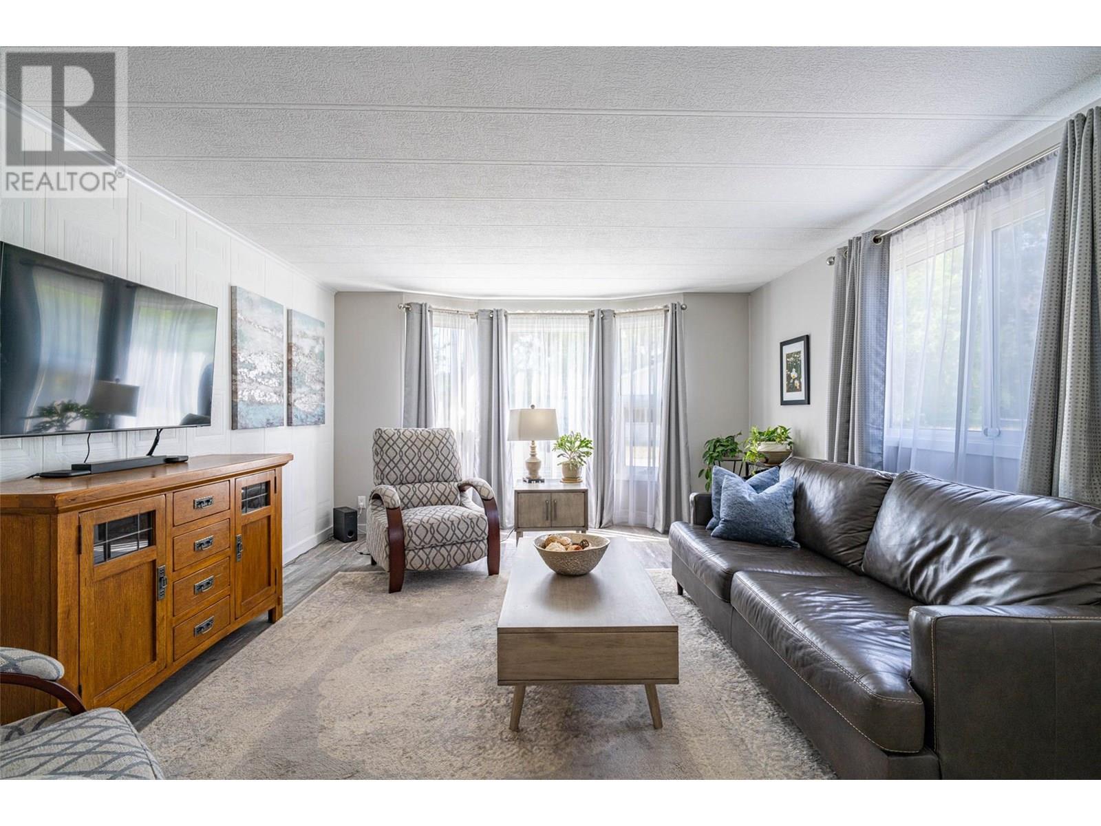4505 McLean Creek Road Unit# L2, Okanagan Falls