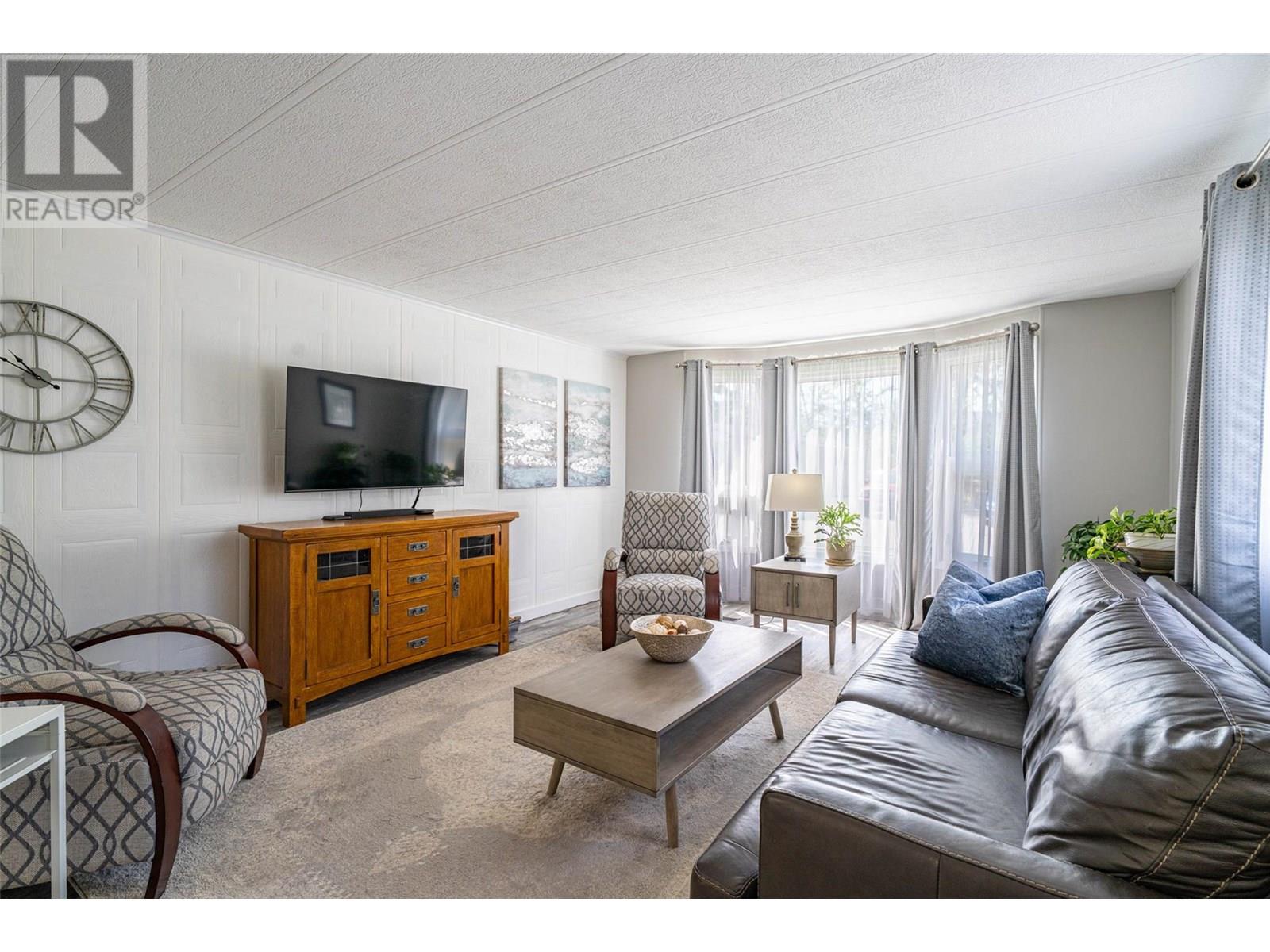 4505 McLean Creek Road Unit# L2, Okanagan Falls