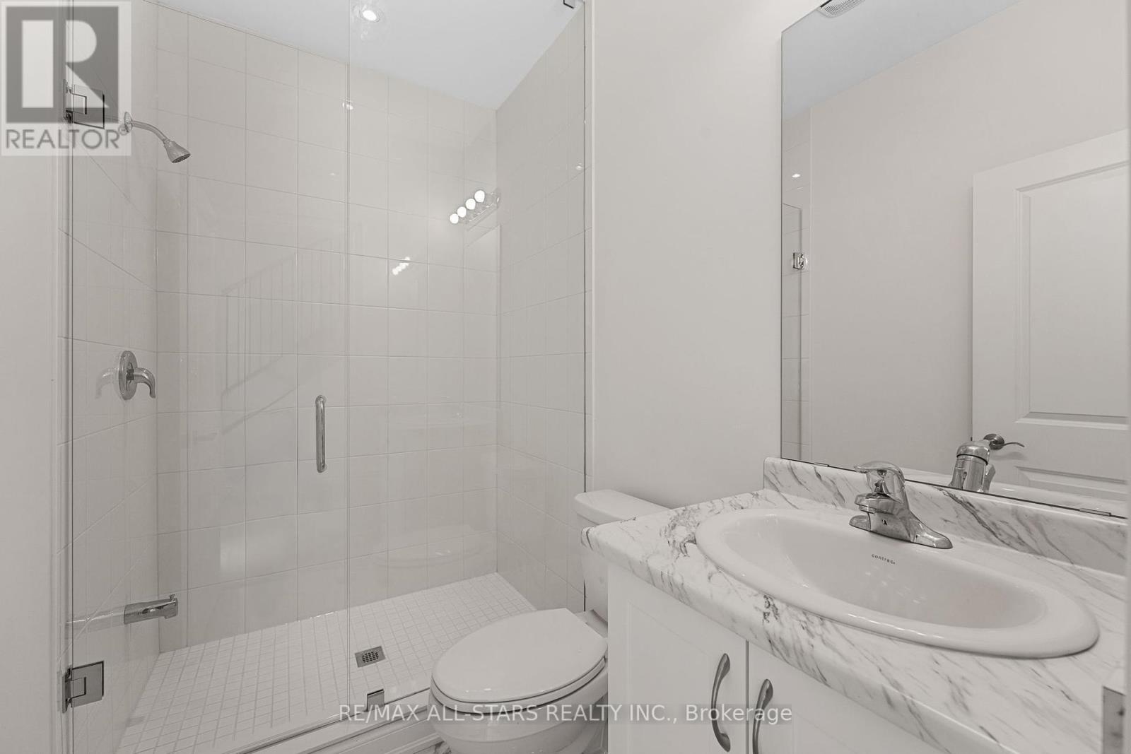 Photo 8 of 4 Palmira Drive, Georgina ON