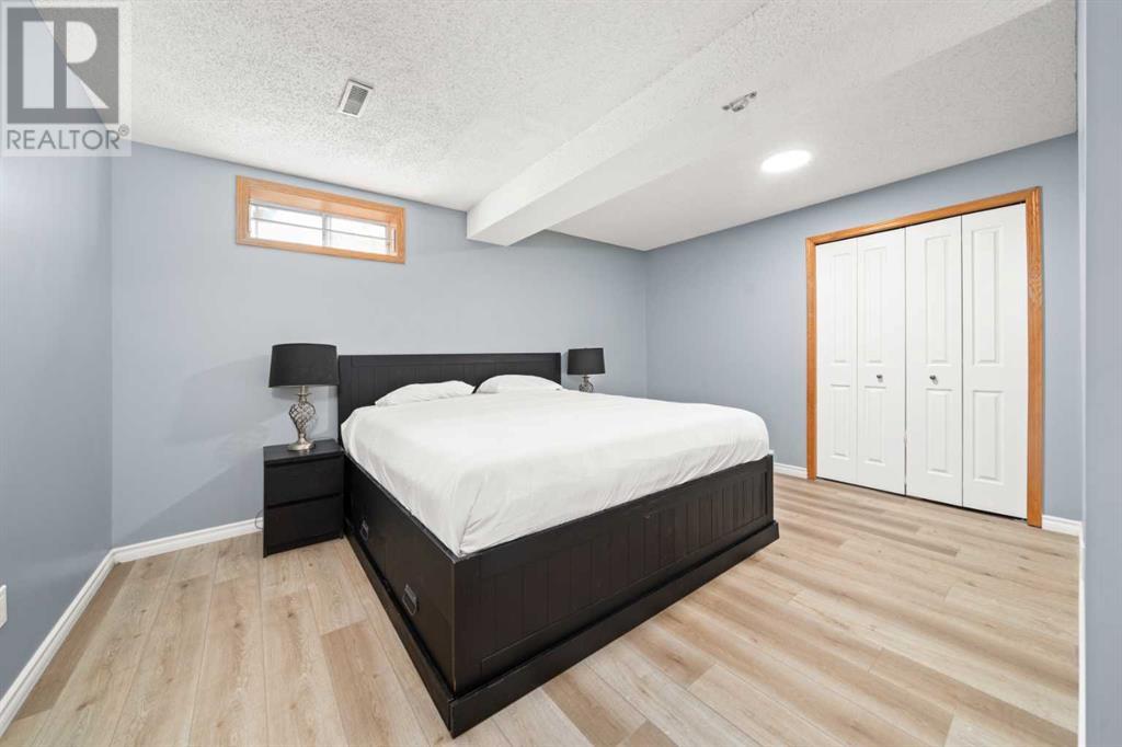 Single Family House for Sale in  Hidden Ranch Crescent NW Hidden Valley Calgary 