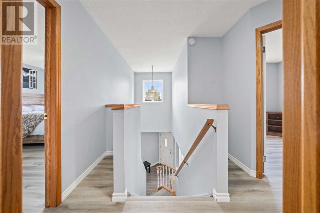 Single Family House for Sale in  Hidden Ranch Crescent NW Hidden Valley Calgary 