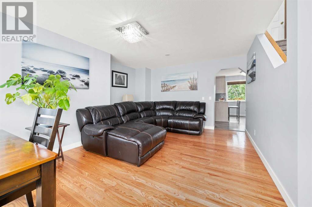 Single Family House for Sale in  Hidden Ranch Crescent NW Hidden Valley Calgary 