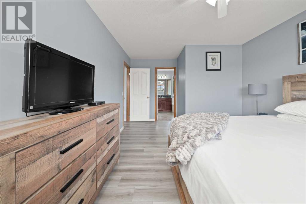 Single Family House for Sale in  Hidden Ranch Crescent NW Hidden Valley Calgary 