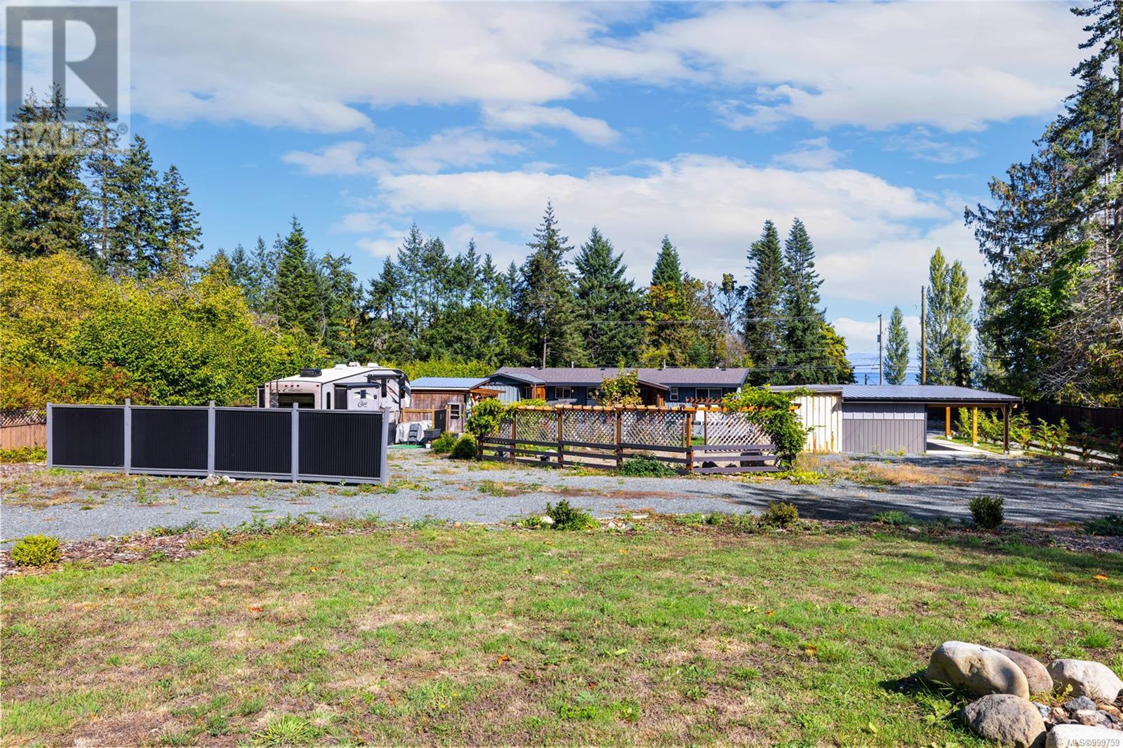 6712 Island Hwy W, Bowser
