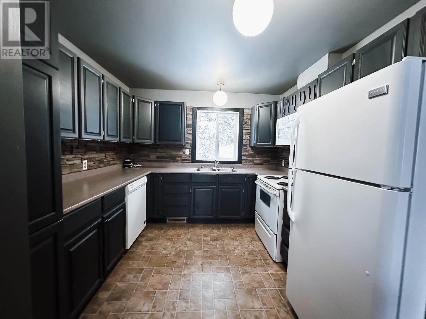 Photo 14 of 4205 Leno Road, Prince George BC
